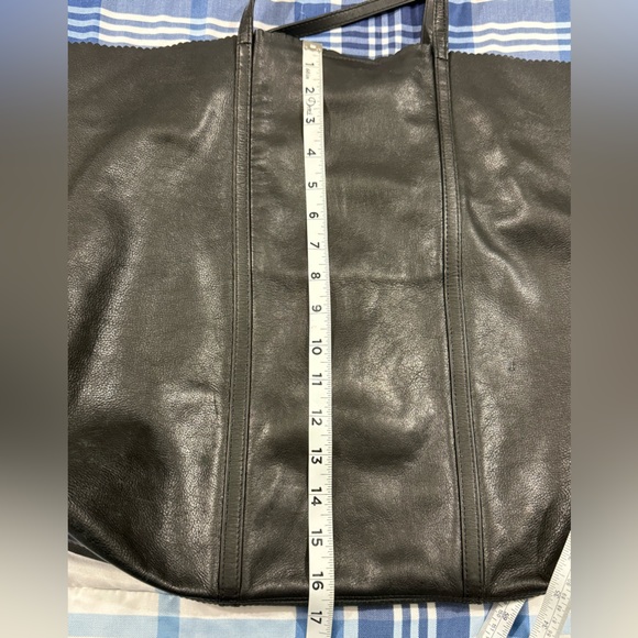 Banana Republic Black Leather Tote Bag Shoulder Carry - Picture 10 of 15